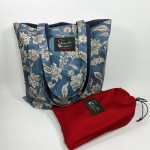 Υφασμάτινη Tote Bag 100% Βαμβακερή (OEKO-TEX) | Σχέδιο: Ντένιμ-Λουλούδια | Επένδυση: Μπλε | Διαστάσεις: 38x38 cm