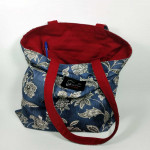 Υφασμάτινη Tote Bag 100% Βαμβακερή (OEKO-TEX) | Σχέδιο: Ντένιμ-Λουλούδια | Επένδυση: Κόκκινο Βοργουνδίας | Διαστάσεις: 38x38 cm