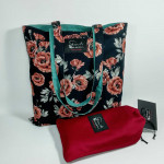 Υφασμάτινη Tote Bag 100% Βαμβακερή (OEKO-TEX) | Σχέδιο: Παιώνιες | Επένδυση: Σμαραγδί | Διαστάσεις: 38x38 cm